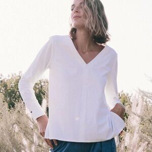 NWT ADAY Something Tailored V Neck Shirt white sz L Blouse sustainable